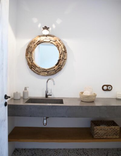 stunning bathroom in villa rachel