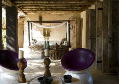 beautiful sitting area in the cozy outdoor living room of Villa Carlos for rent in cap de barbaria in formentera