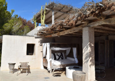 relaxing and charming patio area in Villa Carlos for rent in cap de barberia in formentera